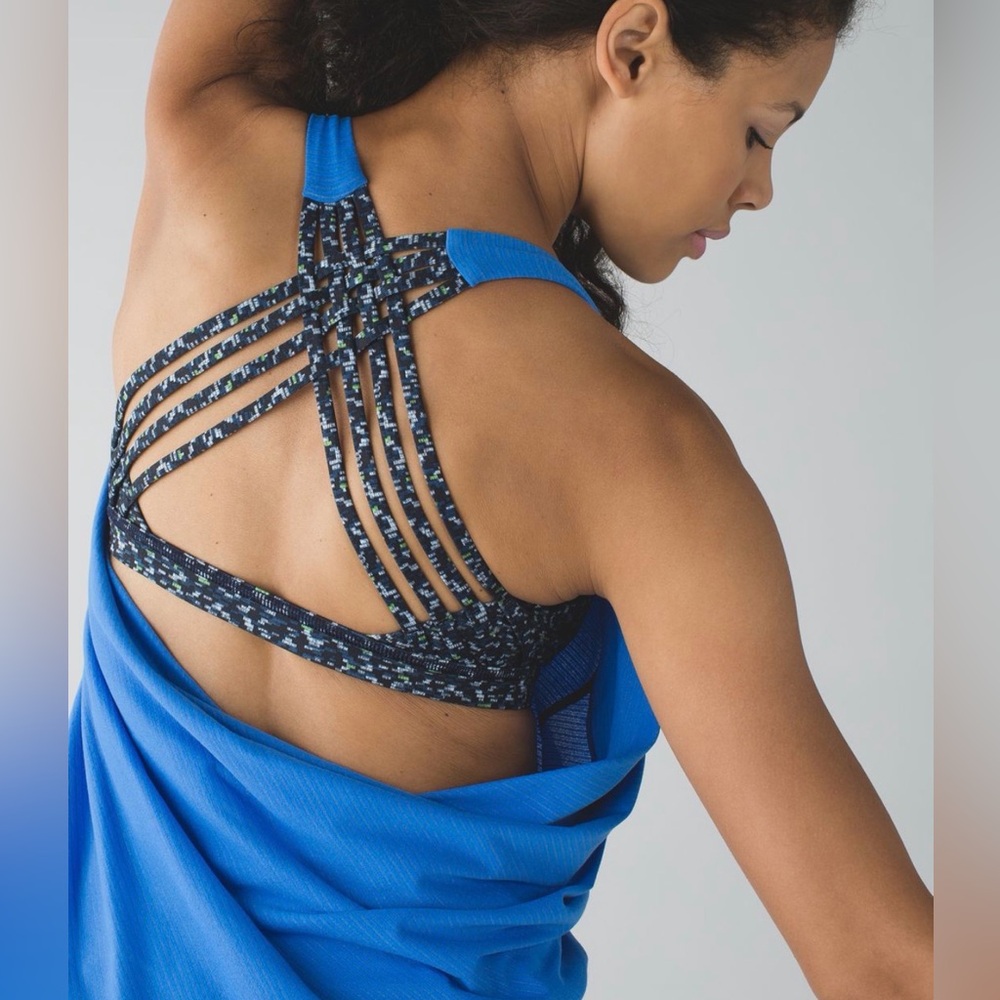 Lululemon Wild Pipe Dream Blue / Digi Pixie Caspian Blue Black Tank